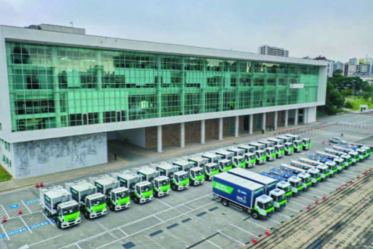 Estado entrega 30 veículos para ajudar em ações de sustentabilidade