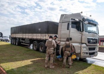 Caminhoneiro suspeito de tráfico internacional é preso em Paranavaí