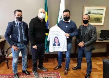 Prefeito Alex Fernandes cumpre agenda em Curitiba