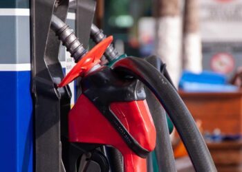 Operação Petróleo Real fiscaliza postos de combustíveis do Paraná e chega a Paranavaí