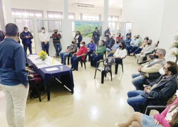 Secretário reafirma compromisso de pavimentar  estrada que liga o município ao Porto Maringá