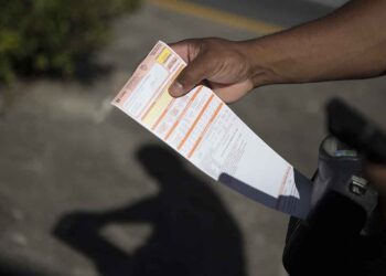 Copel alerta para o golpe da cobrança indevida