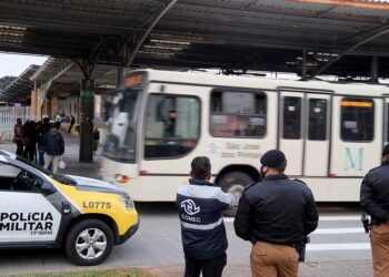 Roubos em ambientes do transporte  coletivo caem 48,6% no Paraná