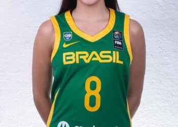 Fernanda Cunha, de Terra Rica, disputa a Copa América Sub-16 de Basquete