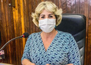 Vereadora de Paranavaí contesta falta de  subvenção às associações de moradores