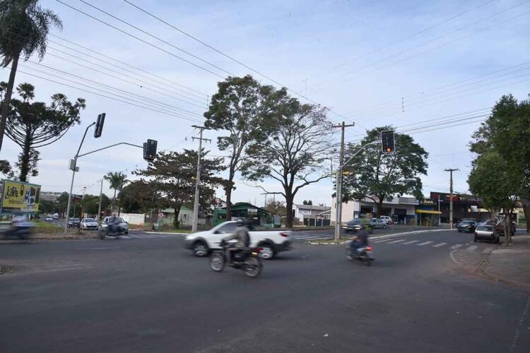 Novos semáforos começam a funcionar nesta sexta-feira em Paranavaí