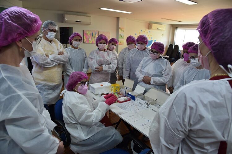 Nesta quarta-feira tem treinamento sobre testagem rápida para profissionais de enfermagem da região