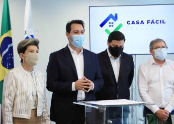 Governador libera subsídio para custeio de entrada da casa própria a 2.371 famílias