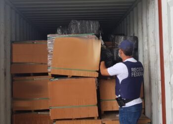 Receita Federal apreende 350 quilos de cocaína no Porto de Paranaguá