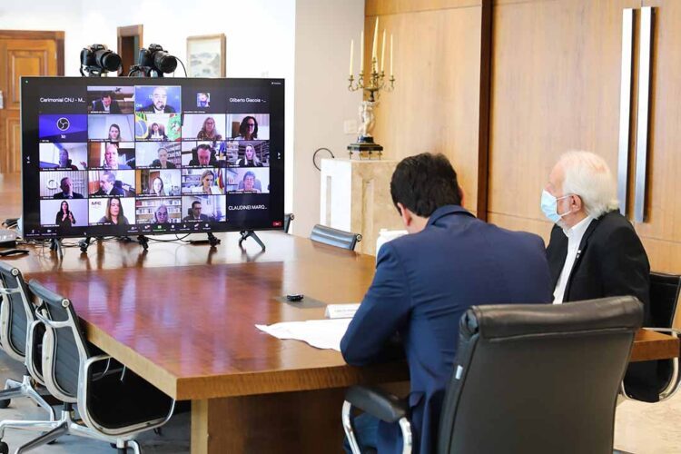 Paraná adere ao Pacto Nacional pela Primeira Infância