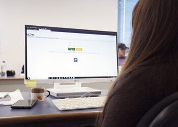 Universidades estaduais ofertam 800 vagas para cursos de idiomas