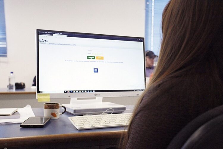 Universidades estaduais ofertam 800 vagas para cursos de idiomas