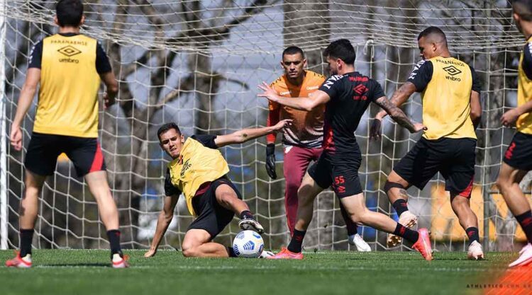 Oito equipes buscam vaga para semifinal