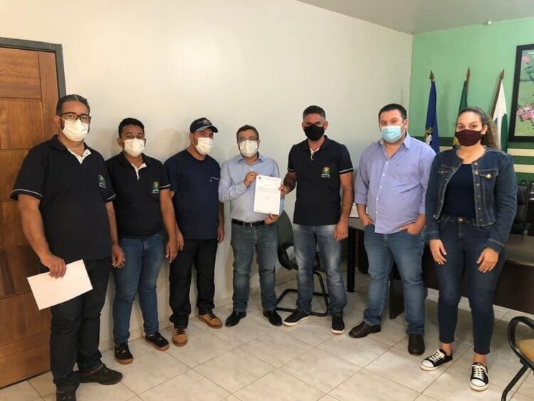 Prefeito Gilson Góis recebe deputado Michele Caputo