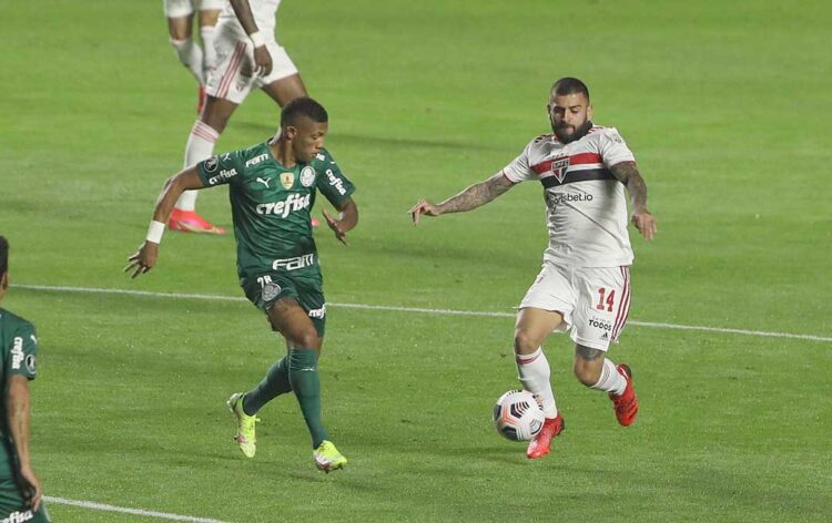 Liziero passa longe de crise de lesões e vira peça chave no São Paulo