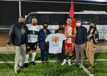 Terra Rica inaugura centro esportivo com mini arena e parquinho