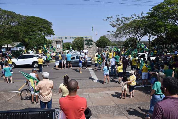 Carreata pró-Bolsonaro marcou o  Dia da Independência em Paranavaí