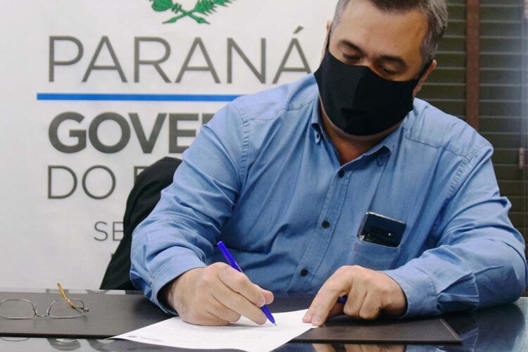 Estado doa veículos para auxiliar atendimentos em 152 municípios