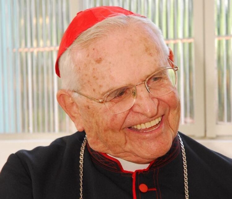 Hlomenagem ao centenário de dom Paulo Evaristo Arns