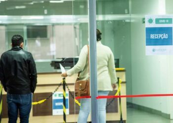 Risco de alta nos casos positivos de Covid-19 não está descartado