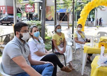 Profissionais de saúde ressaltam necessidade  do diálogo sobre transtornos mentais e suicídio