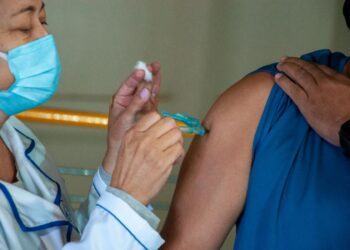 Secretária de Saúde de Paranavaí explica antecipação da vacina contra Covid-19