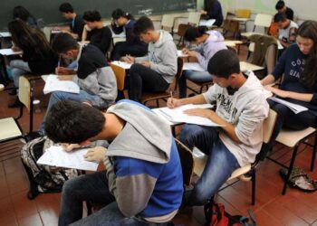 Estudo mostra que 55% dos alunos  confiam na qualidade do ensino