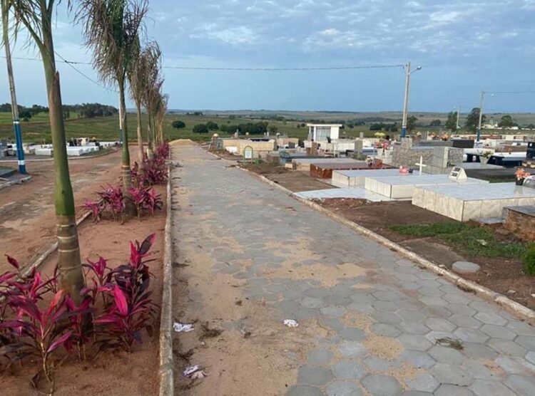 Município intensifica obras no cemitério