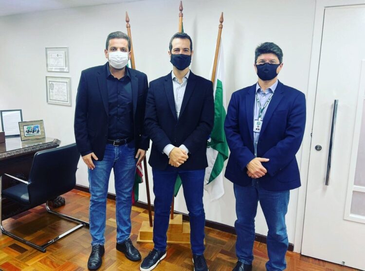 Prefeito Vico anuncia mais recursos para o município