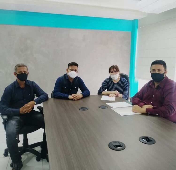 Prefeito Alex Fernandes cumpre agenda em Paranavaí em prol de incentivos à educação