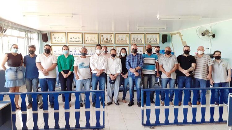 Prefeito recebe o deputado federal Luiz Nishimori