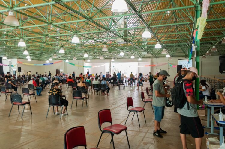 Mais de 111 mil doses de vacinas contra a Covid-19 já foram aplicadas em Paranavaí