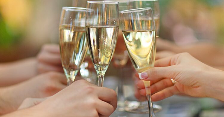 Regras para as confraternizações de fim de ano em condomínios