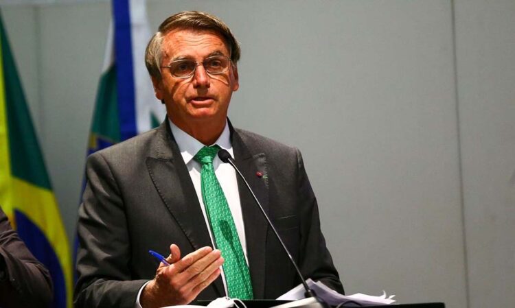 Presidente edita decreto que regulamenta o Auxílio Brasil