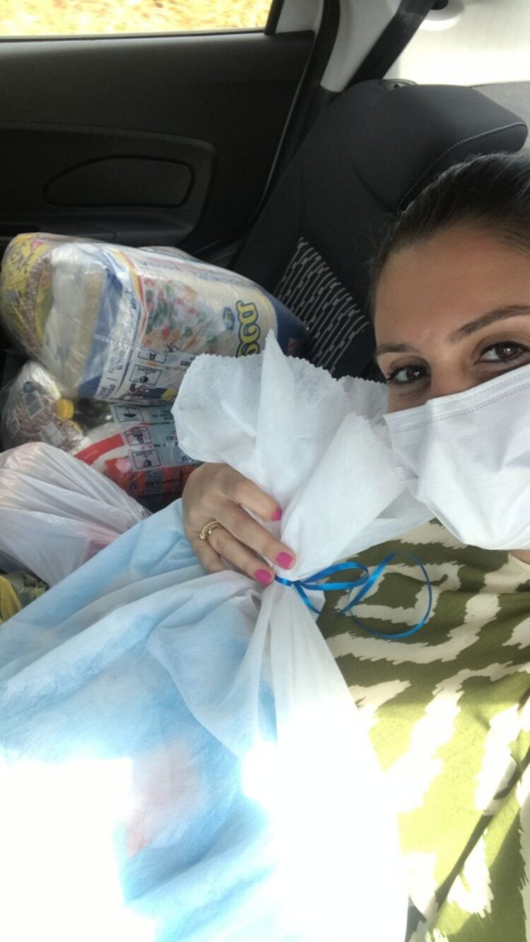 Prefeitura entrega cestas básicas e Kit Maternidade