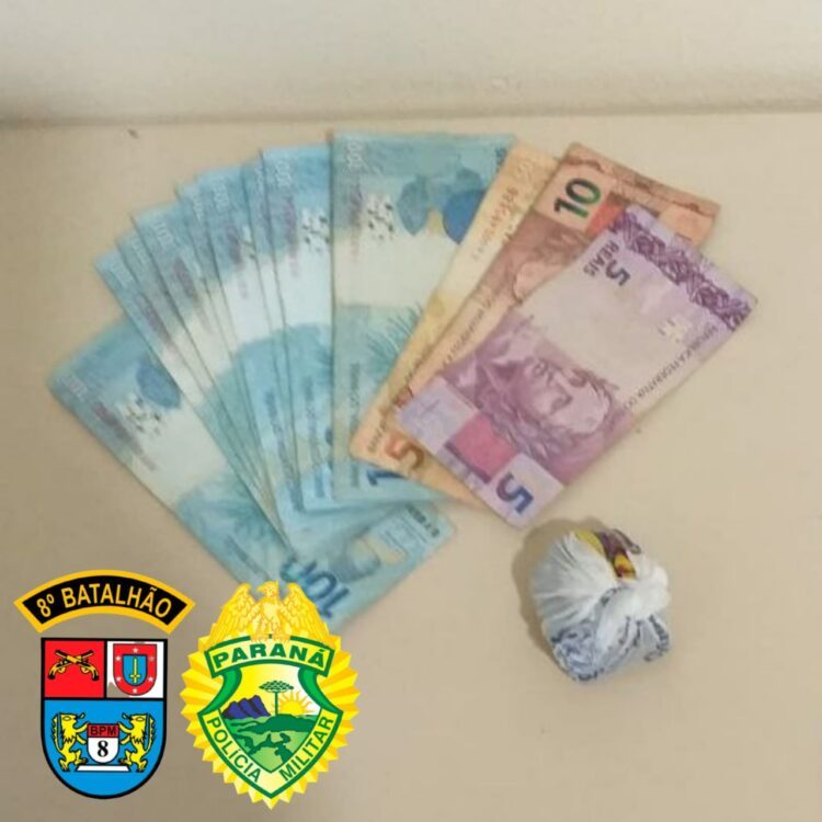 Homem que praticava manobras perigosas com moto é preso transportando drogas