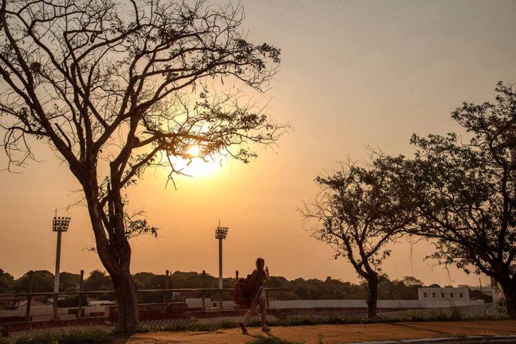 Verão começa nesta terça-feira sob influência de La Niña no Paraná