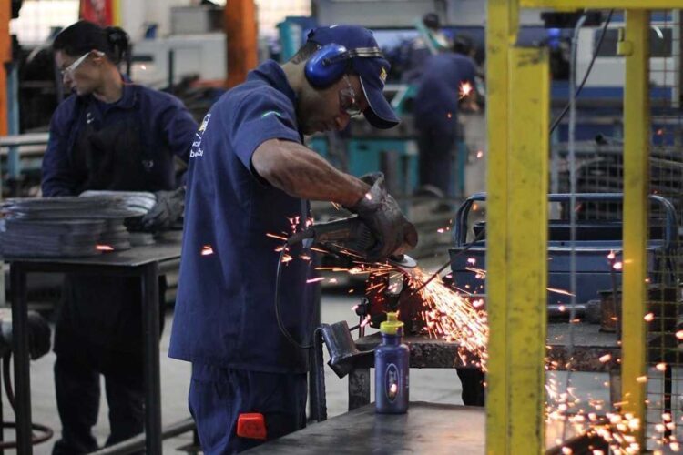 Paraná tem segundo maior saldo do país em empregos