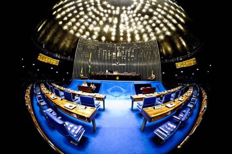 Congresso inicia recesso após aprovar  mais de 150 leis e cinco emendas em 2021