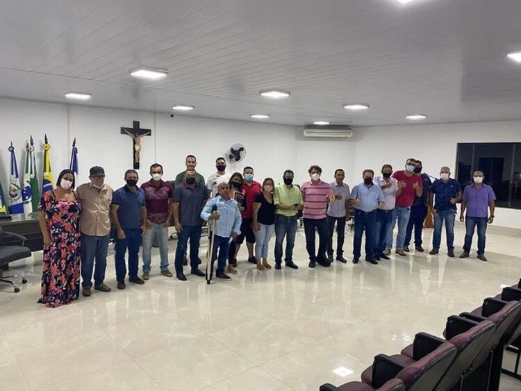 Prefeito Valente e deputado Anibelli Neto  anunciam R$ 1,5 milhão para pavimentação