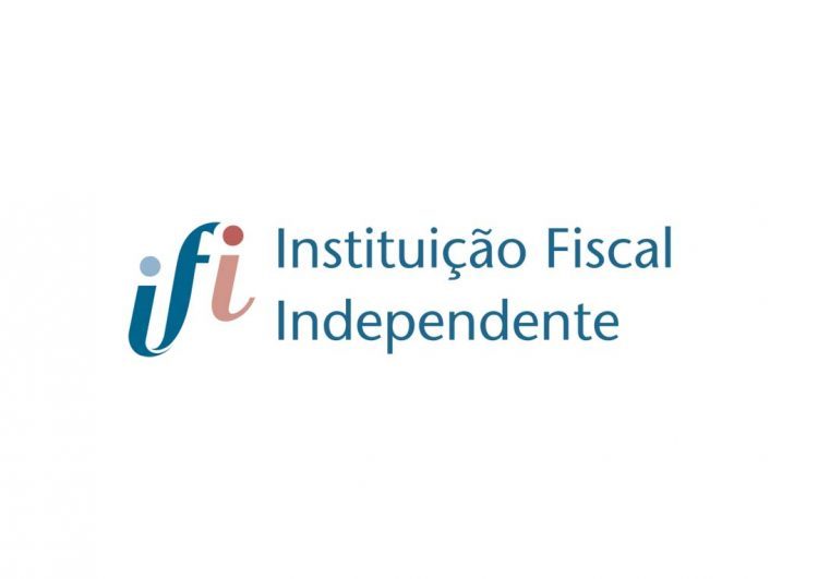 Economia fraca e drible no teto vão ampliar déficit do governo em 2022, diz IFI