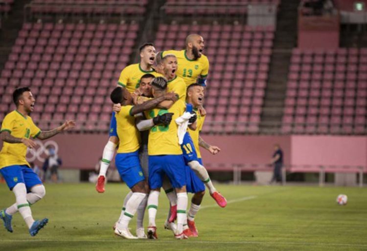 Brasil fica atrás da França pela 1ª vez em ranking de contratações da Fifa