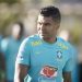 ‘Vacina é importante’, diz Casemiro sobre ausência de Lodi na seleção