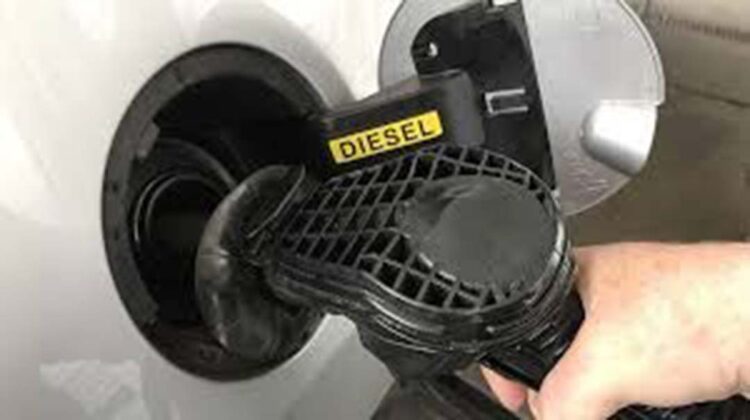 Diesel fecha o ano 46,1% mais caro se comparado a 2020