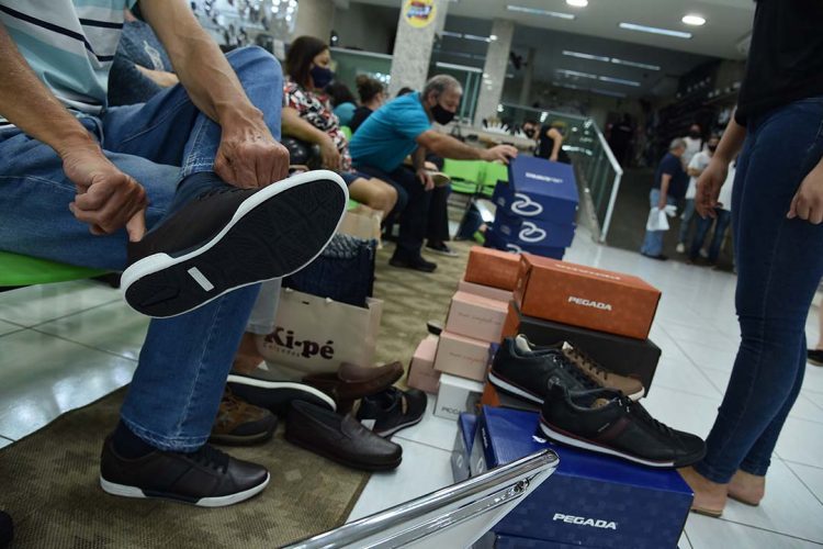 Paranavaí tem mais de 60 vagas de emprego  distribuídas em diferentes setores econômicos