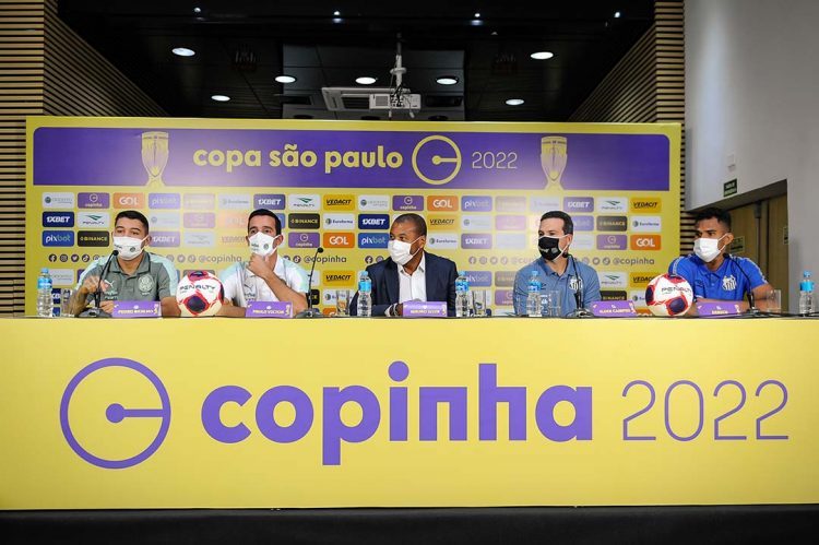 Palmeiras tenta findar gracejo da Copinha,  mas tem Santos no caminho
