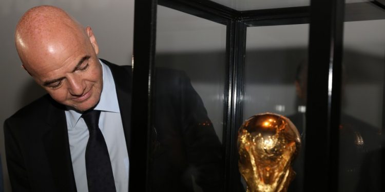 Presidente sugere que Copa a cada dois anos diminuiria número de refugiados