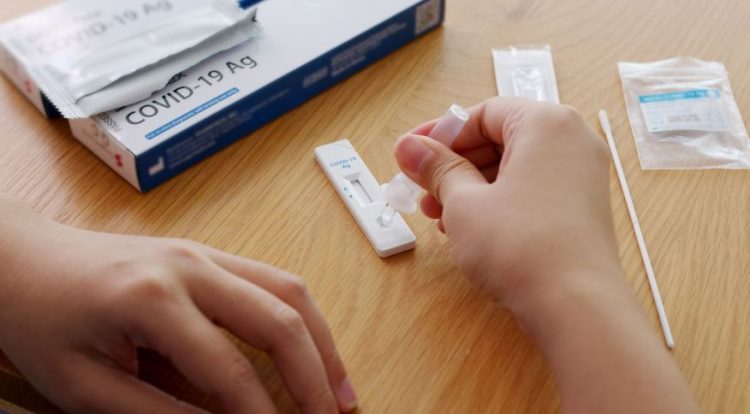 Queiroga sinaliza que não deve distribuir autoteste de Covid no SUS