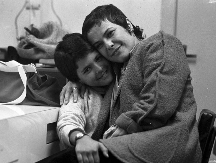 João Marcello Bôscoli traz relatos inéditos sobre os  11 anos com a mãe, após 40 anos sem Elis Regina