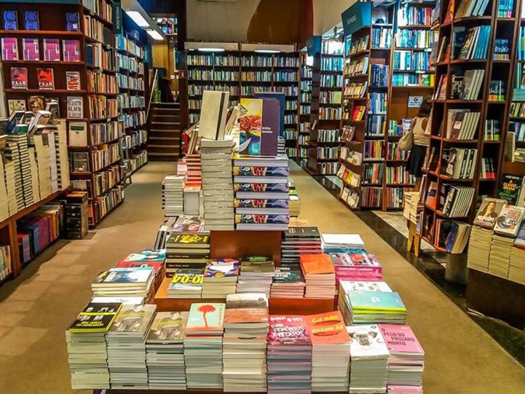 Vendas de livros crescem 29% em 2021 e consolidam bonança do setor editorial